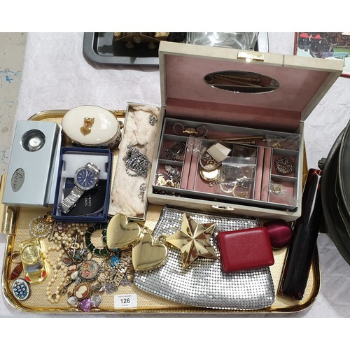 126 - A tray of vintage and later costume jewellery. UK shipping £14.