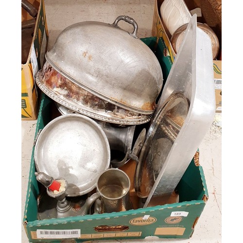 189 - A box of metal ware including an Aga cooker tray. No shipping. Arrange collection or your own packer... 