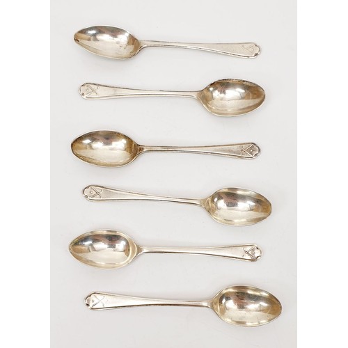 44 - A set of six hallmarked silver spoons with golf motif, weight 79g, maker's mark W&H, Sheffield 1933.... 