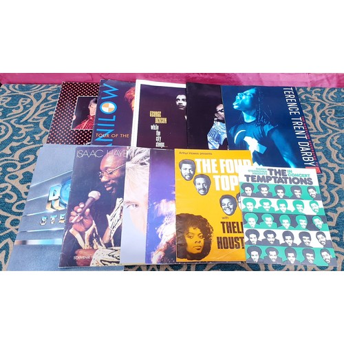 118 - A box of music tour guides, programmes and other music memorabilia and assorted. No shipping. Arrang... 