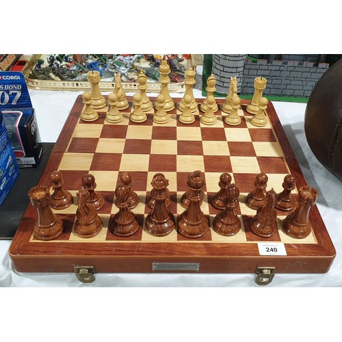 240 - A Kasparov plastic weighted chess set, 18