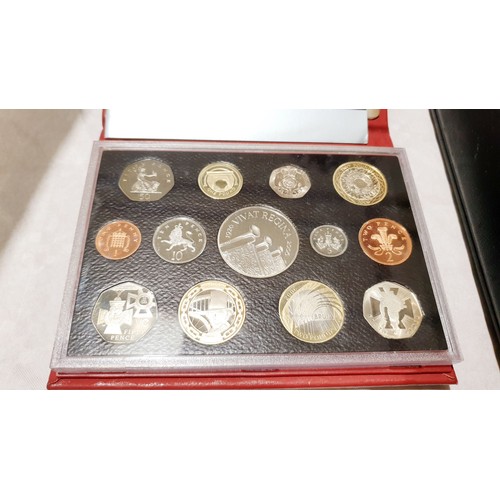 338 - A 2006 proof coin set. UK shipping £14.