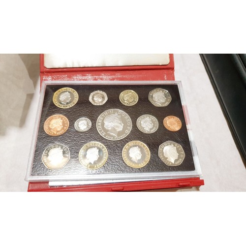 338 - A 2006 proof coin set. UK shipping £14.