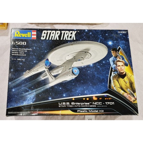 172 - A Revell model kit of Star Trek Enterprise. UK shipping £14.