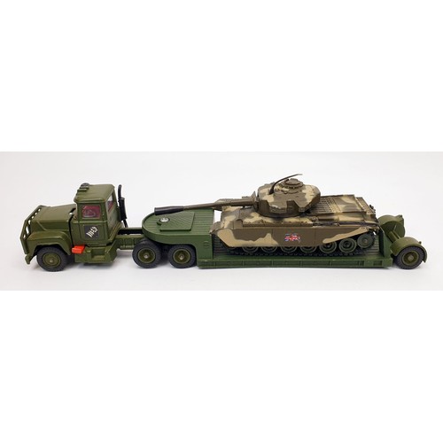 16 - A vintage boxed Corgi Tank Transporter And Centurion MK. III Tank Gift Set No. 10. UK shipping £14. ... 