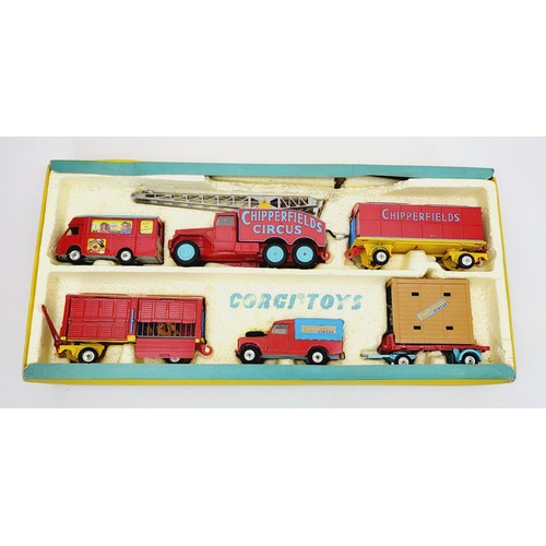 73 - A vintage boxed Corgi Chipperfield's Circus Models, Gift Set NO. 23. UK shipping £14. We combine shi... 