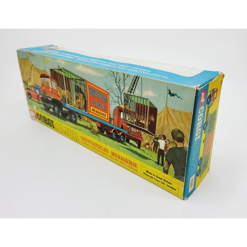 75 - A vintage boxed Corgi Chipperfield's Menagerie Scammel Handyman MK. 3 Tractor Unit & Trailer, 1139. ... 