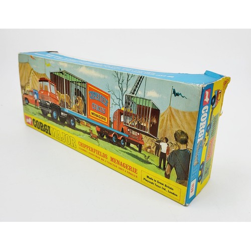 76 - A vintage boxed Corgi Chipperfield's Menagerie Scammel Handyman MK. 3 Tractor Unit & Trailer, 1139. ... 