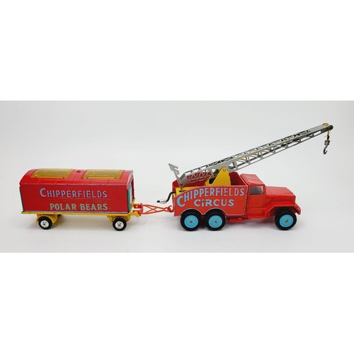 79 - A vintage boxed Corgi Chipperfield's Circus Crane Truck and Cage, Gift Set No 12. UK shipping £14. W... 