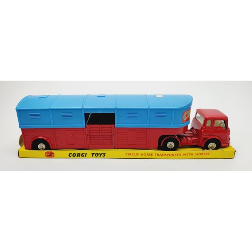 80 - A vintage boxed Corgi Circus Horse Transporter with Horses, 1130. UK shipping £14. We combine shippi... 