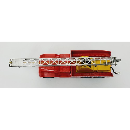 82 - A vintage boxed Corgi Chipperfield's Circus Crane Truck, 1121. UK shipping £14. We combine shipping.