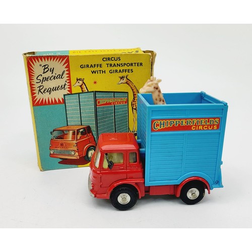 84 - A vintage boxed Corgi Circus Giraffe Transporter with a Giraffe, 503. UK shipping £14. We combine sh... 