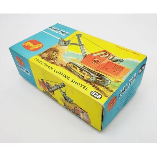 100 - A vintage boxed Corgi Priestman Luffing Shovel, 1128. UK shipping £14. We combine shipping.