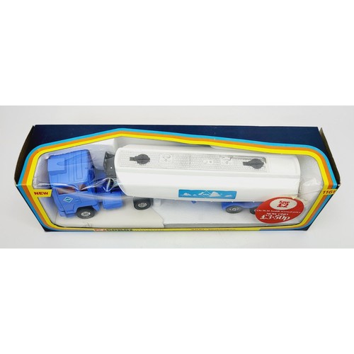 117 - A vintage boxed Corgi ARAL-Tankwagen, 1161. UK shipping £14. We combine shipping.