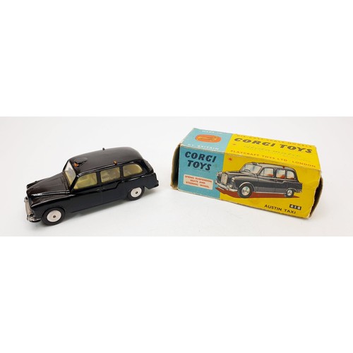 166 - A vintage boxed Corgi Austin Taxi, 418. UK shipping £14. We combine shipping.