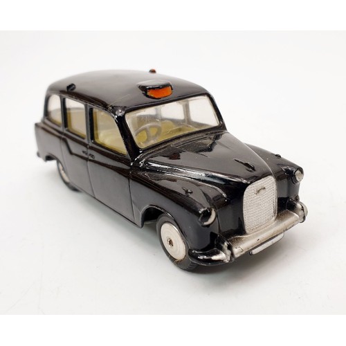 166 - A vintage boxed Corgi Austin Taxi, 418. UK shipping £14. We combine shipping.