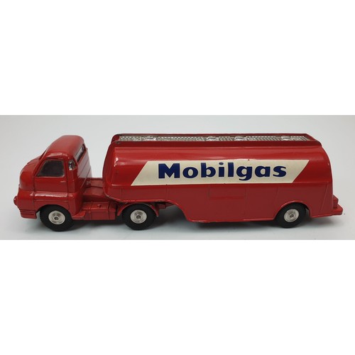 179 - A vintage boxed Corgi Mobilgas Petrol Tanker, 1110. UK shipping £14. We combine shipping.