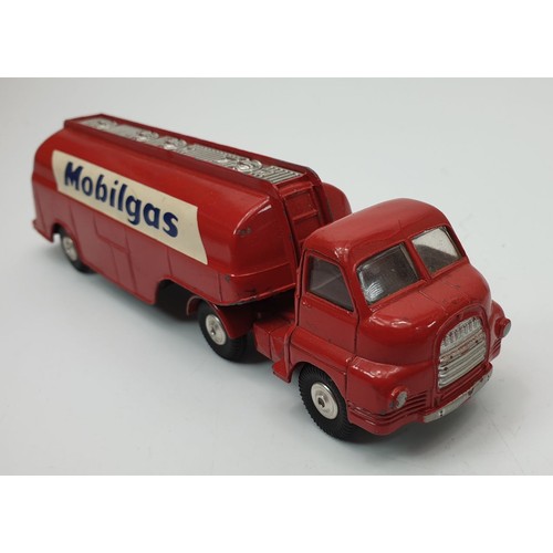 179 - A vintage boxed Corgi Mobilgas Petrol Tanker, 1110. UK shipping £14. We combine shipping.