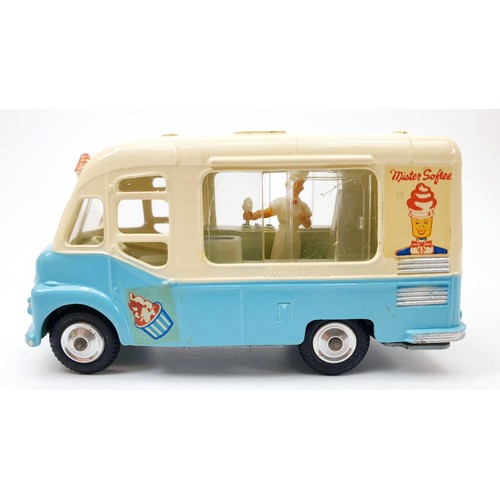 204 - A vintage boxed Corgi Smith's Mr Softee Ice Cream Van, 428. UK shipping £14. We combine shipping.