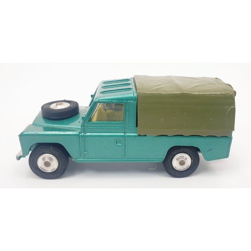 237 - A vintage boxed Corgi Land-Rover 109WB, 438. UK shipping £14. We combine shipping.