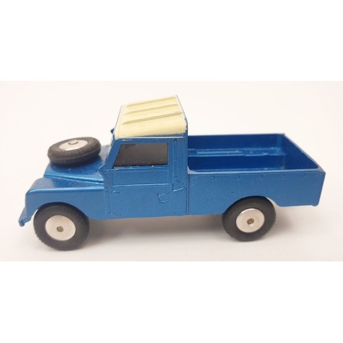 238 - A vintage boxed Corgi Land-Rover 109WB, 406. UK shipping £14. We combine shipping.