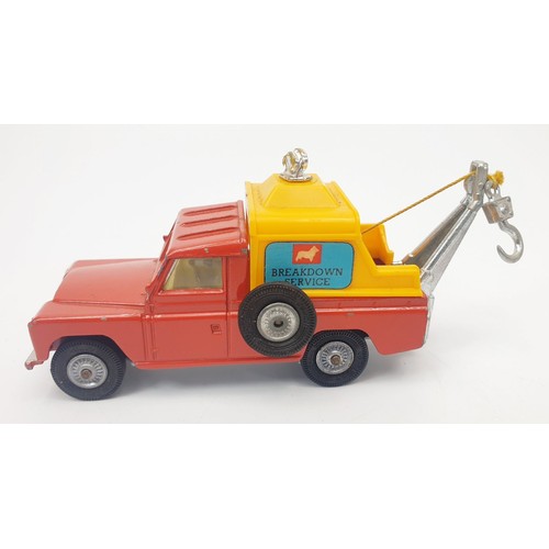 241 - A vintage boxed Corgi Land-Rover Breakdown Truck, 477. UK shipping £14. We combine shipping.