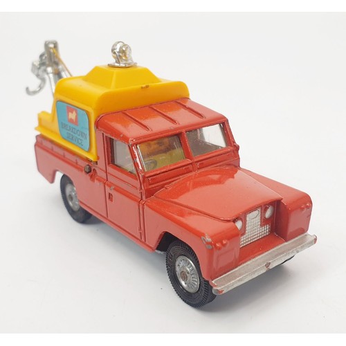 241 - A vintage boxed Corgi Land-Rover Breakdown Truck, 477. UK shipping £14. We combine shipping.