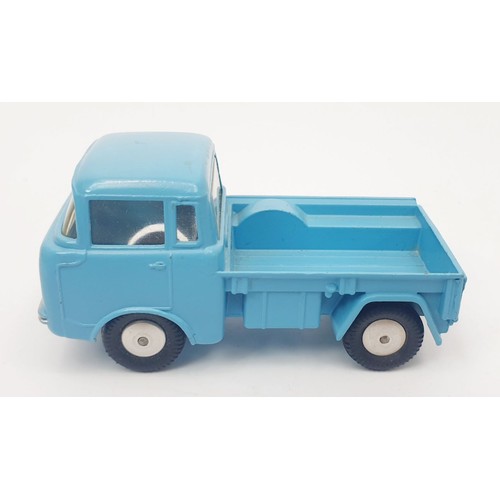 247 - A vintage boxed Corgi Forward Control Jeep FC-150, 409. UK shipping £14. We combine shipping.