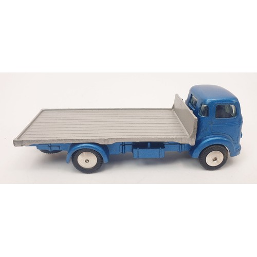 259 - A vintage boxed Corgi Commer (5 Ton) Platform Lorry, 454. UK shipping £14. We combine shipping.