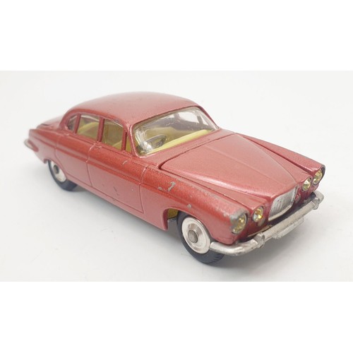 293 - A vintage boxed Corgi Jaguar Mk X, 238. UK shipping £14. We combine shipping.