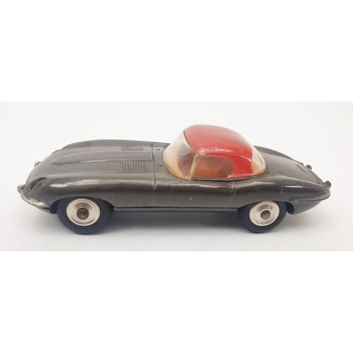 296 - A vintage boxed Corgi E Type Jaguar With Detachable Hard Top, 307. UK shipping £14. We combine shipp... 