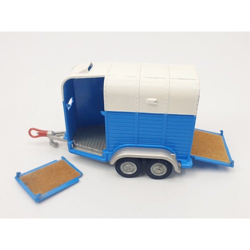 299 - A vintage boxed Corgi Rice's Beaufort Double Horse Box, A/F, 112. UK shipping £14. We combine shippi... 