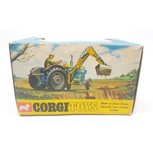 311 - A vintage boxed Corgi Ford 5000 Super Major Tractor with Hydraulic Scoop, 74. UK shipping £14. We co... 