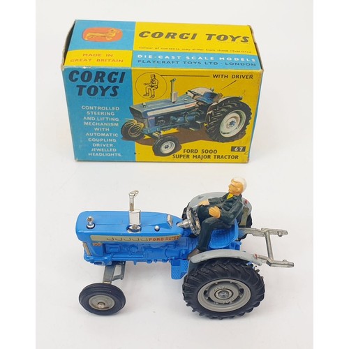 323 - A vintage boxed Corgi Ford 5000 Super Major Tractor, 67. UK shipping £14. We combine shipping.