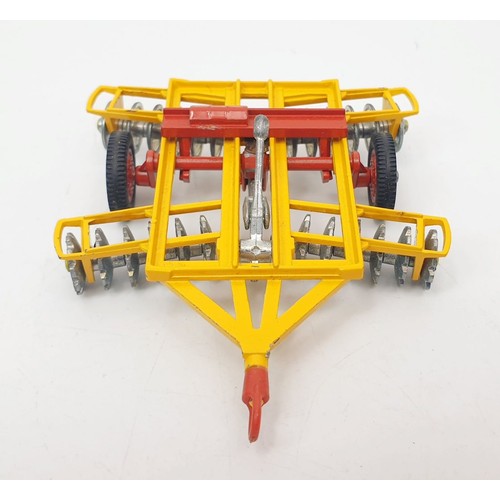 332 - A vintage boxed Corgi Wheel Controlled Tandem Disc Harrow, 71. UK shipping £14. We combine shipping.