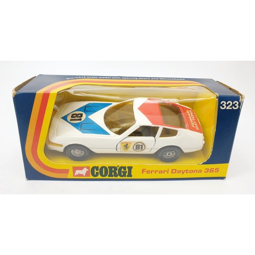 366 - A vintage boxed Corgi Ferrari Daytona 365, 323. UK shipping £14. We combine shipping.