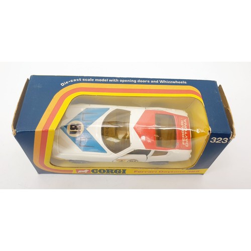 366 - A vintage boxed Corgi Ferrari Daytona 365, 323. UK shipping £14. We combine shipping.