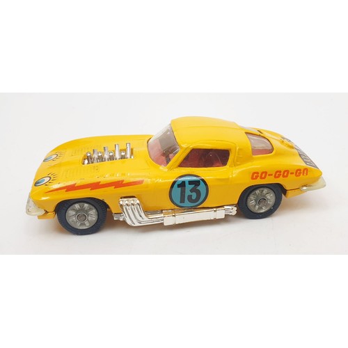 399 - A vintage boxed Corgi Custom Chevrolet Corvette Stingray, 337. UK shipping £14. We combine shipping.