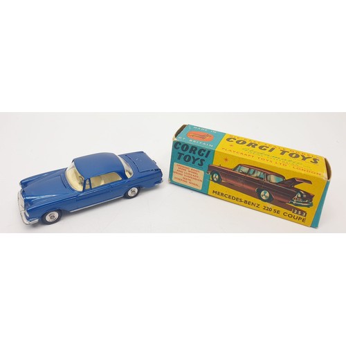 466 - A vintage boxed Corgi Mercedes Benz 220SE Coupe, 253. UK shipping £14. We combine shipping.