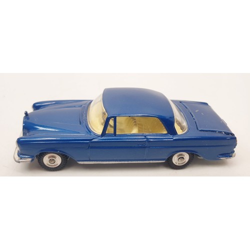 466 - A vintage boxed Corgi Mercedes Benz 220SE Coupe, 253. UK shipping £14. We combine shipping.