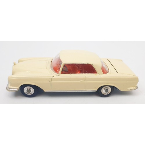 467 - A vintage boxed Corgi Mercedes Benz 220SE Coupe, 230. UK shipping £14. We combine shipping.