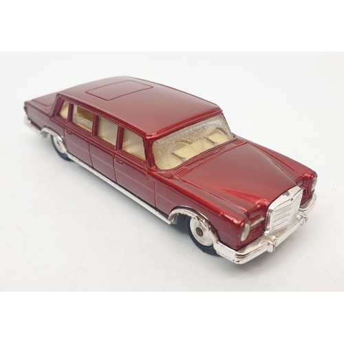 469 - A vintage boxed Corgi Mercedes Benz 600 Pullman, 247. UK shipping £14. We combine shipping.