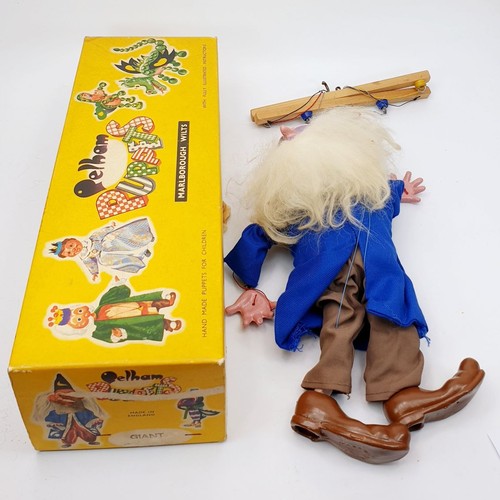 491 - A vintage boxed Pelham Puppet, Type SL Old Man 1963, in Giant box. UK shipping £14. We combine shipp... 