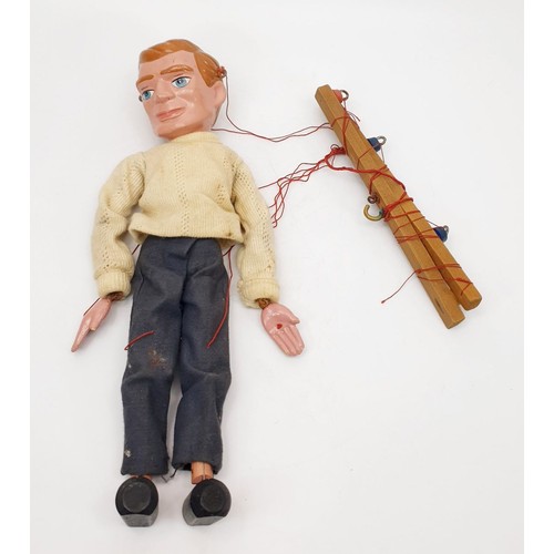 492 - A vintage boxed Pelham Puppet, Steve Zodiac from Fireball XL5 (redressed) in original box . UK shipp... 