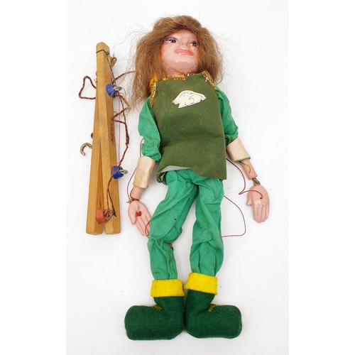 493 - A vintage boxed Pelham Puppet, Venus from Fireball XL5 with a glued on wig. UK shipping £14. We comb... 