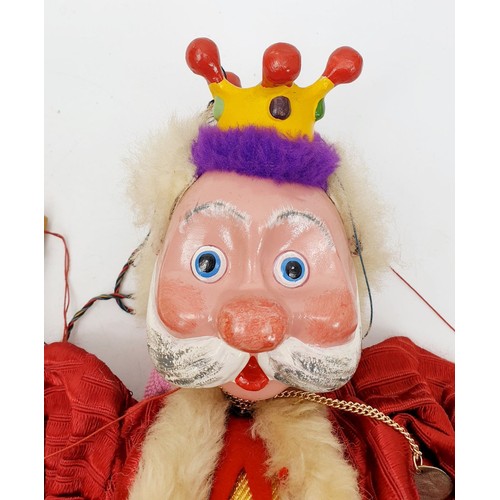 497 - A vintage boxed Pelham Puppet, Type SL King 1963 with early crown, A/F, in original box. UK shipping... 