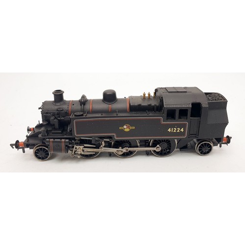 518 - A boxed Bachmann OO gauge 31-450 Ivatt 2-6-2 tank locomotive. UK shipping £14. We combine shipping.