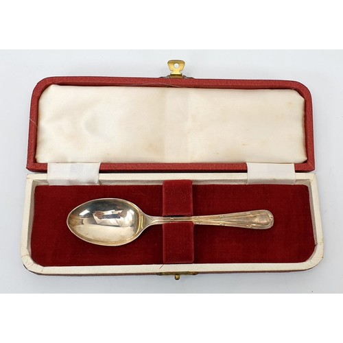 36 - A cased silver hallmarked spoon, weight 23g, Sheffield 1944. UK shipping £14.