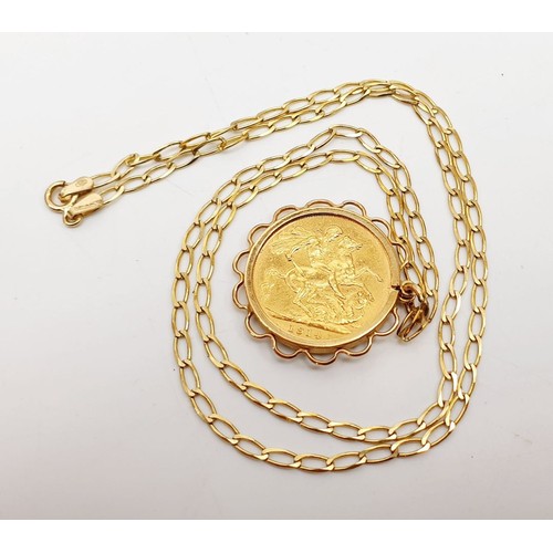 114 - A 1914 sovereign in a gold mount on a 9ct gold chain, gross weight 12.9g. UK shipping £14.