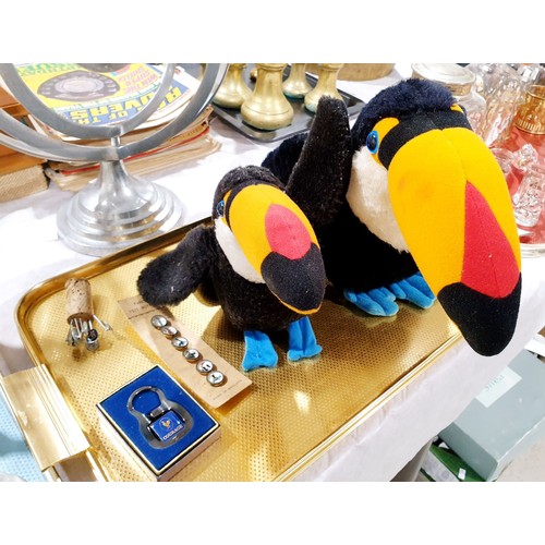 179 - Two vintage Guinness toucan soft toys, the tallest 12